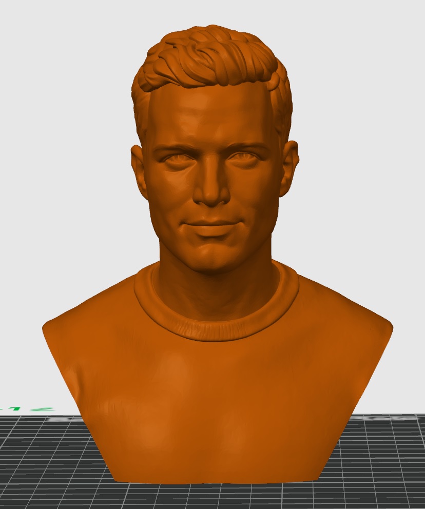 3D-model van het borstbeeld in het printprogramma, gegenereerd uit de portretfoto